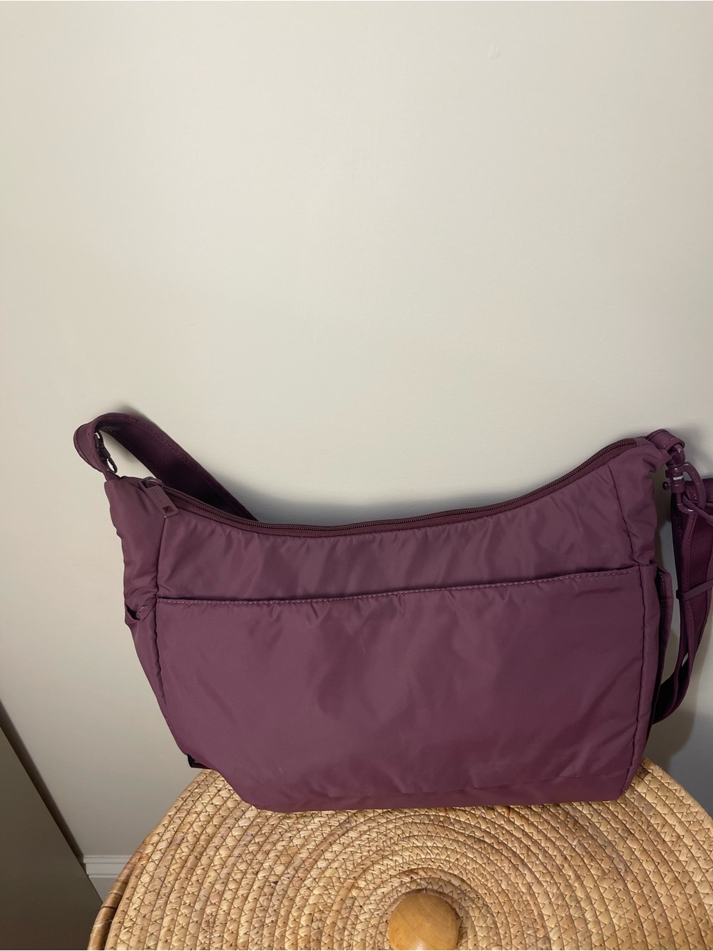 Pacsafe women safe bag